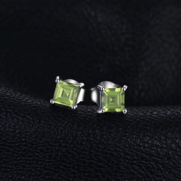 Jewelry earrings stud square princess green peridot 4mm 925 sterling silver - Picture 3 of 4